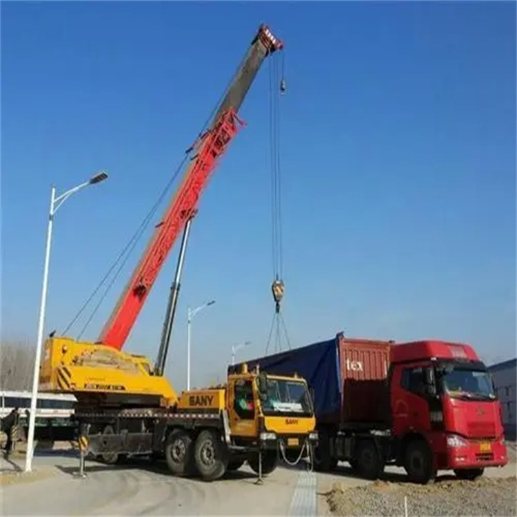 南皮吊车出租吊装大件的时候的注意事项